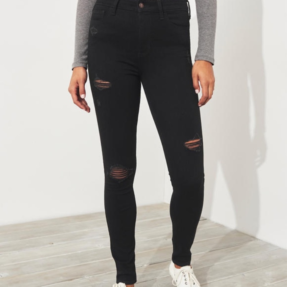 HOLLISTER JEANS